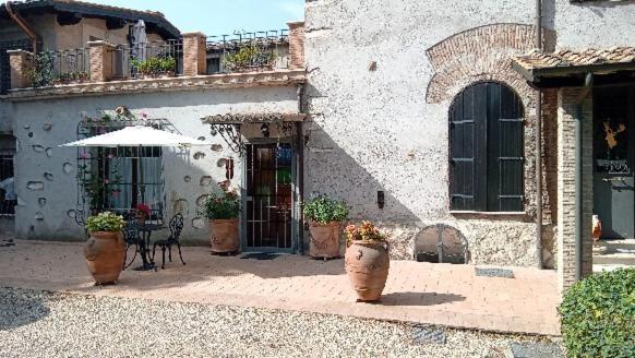 Appartement Loft Appia Antica Donna Eugenia à Rome Extérieur photo